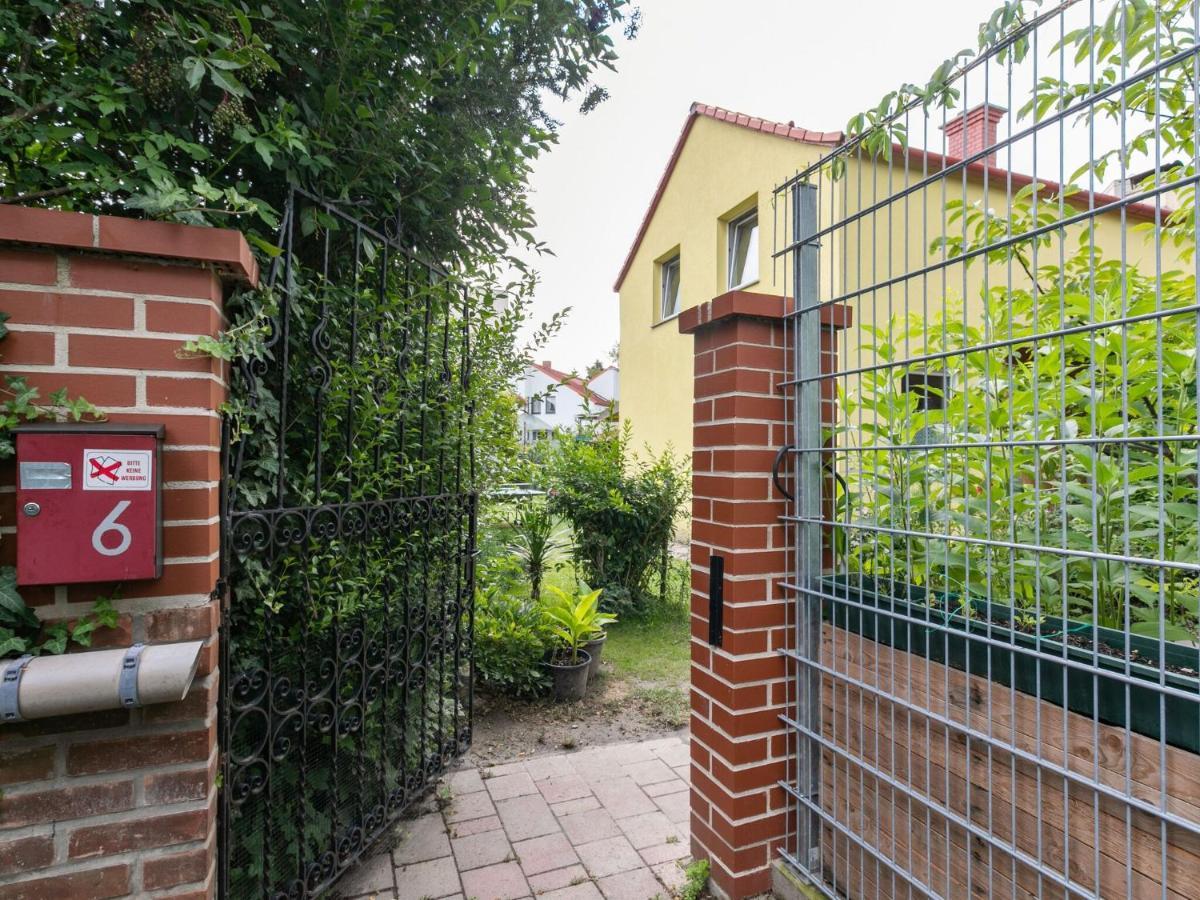 Lively Holiday Home In Wien With Private Garden Eksteriør billede