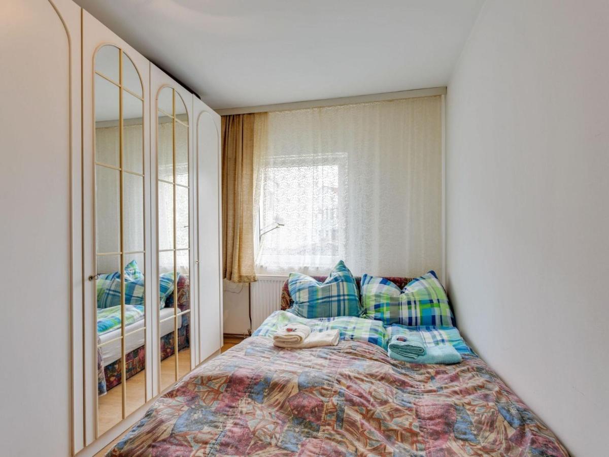 Lively Holiday Home In Wien With Private Garden Eksteriør billede