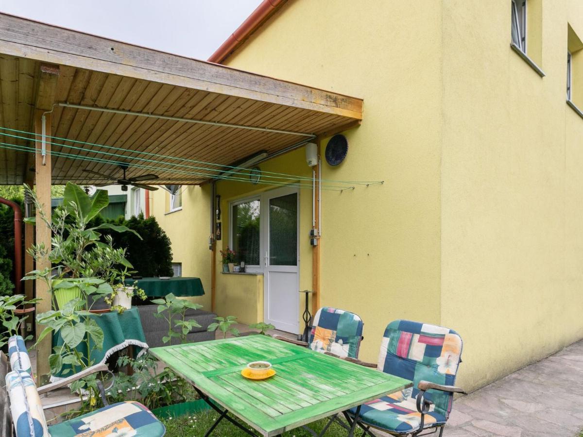 Lively Holiday Home In Wien With Private Garden Eksteriør billede